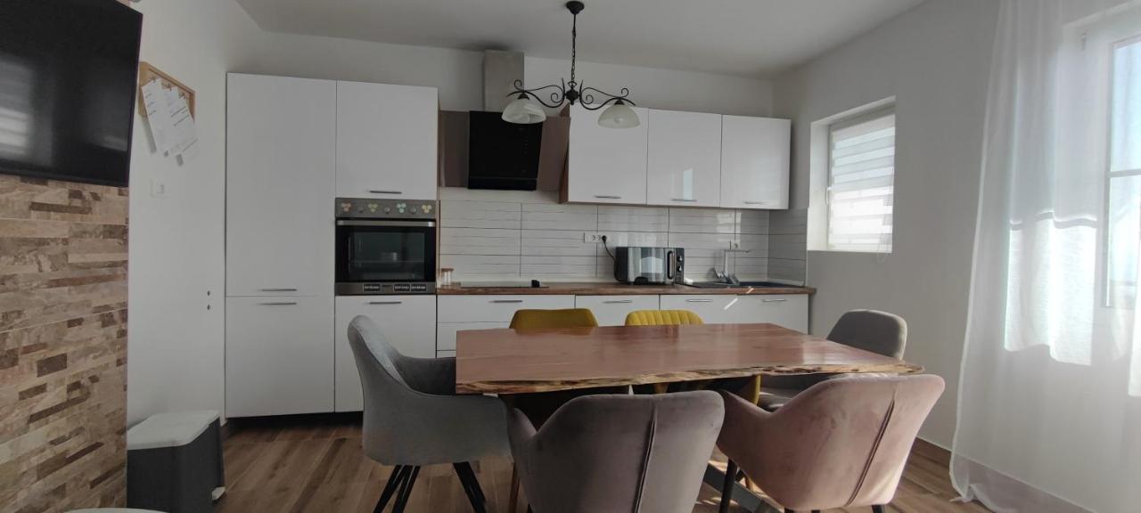Modern And Cosy With Panorama View Apartman Fiume Kültér fotó